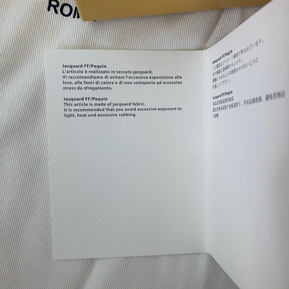 FENDI - Picture 14 of 14